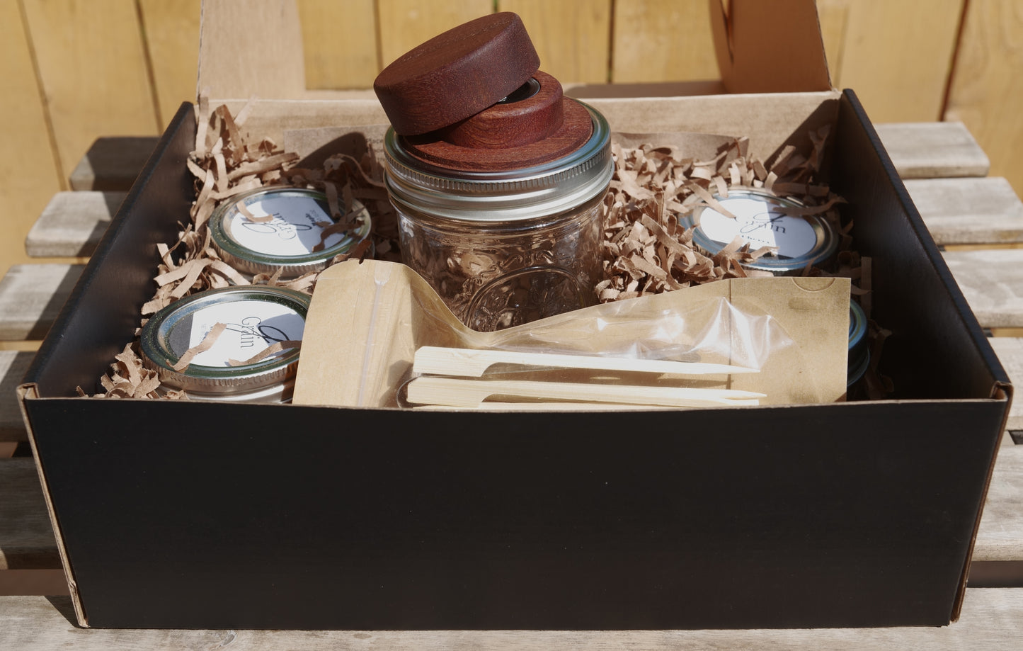 Cheese and snack smoker kit
